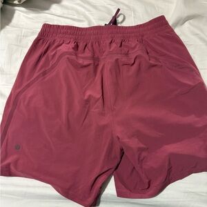 Mens Lululemon 7 inch Pace Breaker shorts- size large